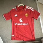 adidas Manchester United Home Shirt B. Fernandes 8 Red Short Sleeve Size S