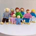 8 piece Wooden Doll House Family Figures Miniature People Home Decor Lot