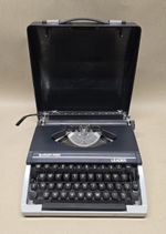 Vintage Silver Reed Typewriter Portable With Case - PLEASE READ - FREEPOST