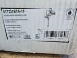Delta 81Tbt/81Thw Electronic Urinal Battery Operated Exposed Flush Valve