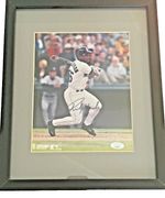 Rickey Henderson Autographed 8×10 Photo – JSA COA – Mariners / Athletics HOF