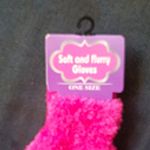 Soft and Fluffy Gloves Women's Plush Fluffy Warm Pink One Size Wrist Gloves