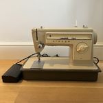 SINGER 507 Electric Portable Sewing Machine w/ Foot Pedal & Case, Denim/Leather