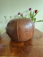 Vintage leather medicine ball 5kg