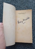 DOCTOR WHO THE DEADLY ASSASSIN Target Book signed by Philip Hinchcliffe