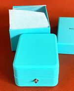 Tiffany collor Packaging Leather Necklaces Box in Hard Box