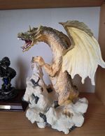 Land Of The Dragons Large Snow Dragon K105