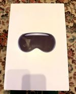 Apple Vision Pro VR Headset 90Hz USB-C w/ Case, 512g memory - m2 - Price OnO