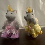 Sylvanian Families Princes Valentine & Sophie Figures Pair Pink & Yellow Dresses