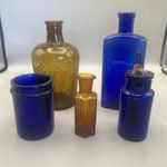 NICE GROUP OF GENUINE VINTAGE VICTORIAN AND LATER POISON CHEMIST BOTTLES P3