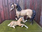 Breyer 'Mare & Foal Color Crazy' Treasure Hunt (2008) - Traditional Model Horse