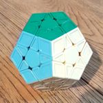 QiYi Megaminx 12-Sided Dodecahedron Cube Twist Puzzle Plastic Multicolour