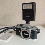 Vintage Asahi Pentax K2 35 mm SLR Camera Body with Toshiba A-25L Flash