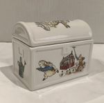 Wedgwood Peter Rabbit Trinket Box, Ceramic Chest Domed Lid Beatrix Potter VTG