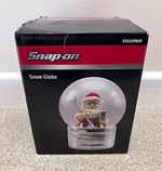 Snap-on Musical Boxed Snow Globe Santa Claus Snowflakes Resin & Glass SSX22P8UK