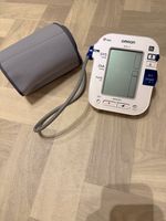 Omron M10-IT IntelliSense Upper Arm Digital BP Monitor USB Memory with Cuff