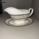 Minton Aragon Gravy Boat with Separate Underplate