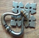 RECLAIMED VERY LARGE 16cm GOTHIC IRON CHURCH TREFOIL TWIST HANDLE DOOR PULL #G4