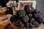 Fresh Italian Summer Black truffles for sale! Royal mail 24h tracked included!