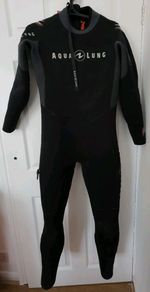 Aqualung 7mm Men's Medium Large Full Neoprene Scuba Diving & Watersports Wetsuit