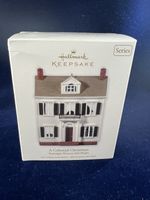 Hallmark Keepsake Series Nostalgic Houses and Shops 2010 A Colonial Christmas