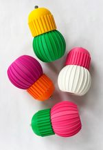 Bulb - Salt and Pepper Mill Grinder (1) - Funky and Retro Pop Art Design