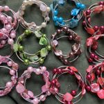 Job Lot X 14 Pieces Spiral Shell Bracelet, Asst Colours FB 125