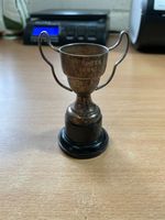 1967 "1ST NANTES" VINTAGE FRENCH PIGEON RACING EPNS TINY WINNER'S TROPHY (P3)