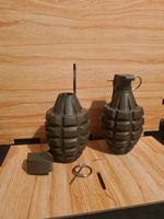 WW2 Militaria Set Of WW2 REPLICA PINEAPPLE GRENADES Reproduction reenactment 