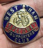 RARE VINTAGE WEST HAM SPEEDWAY SUPPORTERS CLUB ENAMEL PIN BADGE
