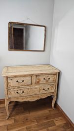 20th Century Queen Ann Walnut Mirror