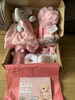 Hatties Gifts Newborn Baby Girl Gift Set inc Booties, Hat, Mittens New in Box