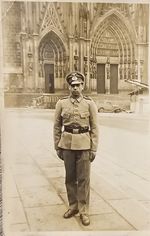 WW2 German Heer Soldier - Cologne Cathedral Backdrop