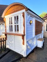 Beautiful shepherds hut Horsebox trailer for food drinks events catering 