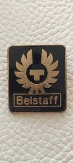 GENUINE BELSTAFF ENAMEL PIN BADGE  /STEVE McQUEEN TRIALMASTER/WAXED JACKET.