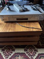 Sony SLV-SE730G Grey VCR Video Cassette Recorder/VHS Player with Remote