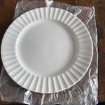 Royal Worcester Warmstry White 10-5/8" DINNER PLATE(s) Fluted Edge + FREE GIFT