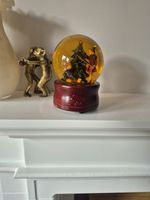 Vintage Sankyo Christmas Musical Snow Globe – Santa / Christmas Tree – Retro