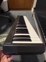 Commodore 64 & 128 Music Expansion System Keyboard and booklet 