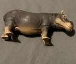 SCHLEICH Hippo D-73527 Hippopotamus Mouth Closed Wildlife Toy Figure 2017 5”