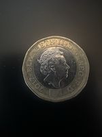 2017 British £ 1 Pound Coin Queen Elizabeth II Shield Design Bimetallic 
