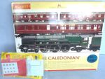 Hornby R2306 Caledonian Train Pack - 46231 Duchess of Atholl  3 x Mk1 Coaches OO