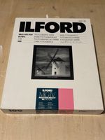 Ilford Multigrade IV RC Deluxe Glossy 8x10 Darkroom Printing Paper, 100 Sheets