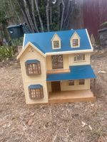 Sylvanian Families Big House On The Green Hill. Pre-Owned.