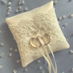 POCKET SIZE 9cm PALE IVORY SATIN/LACE BRIDAL WEDDING RING CUSHION PILLOW