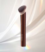 Hourglass Vanish Seamless Finish Foundation Brush