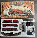 Hornby Harry Potter Hogwarts Express  R1025 Analogue DC 6pc