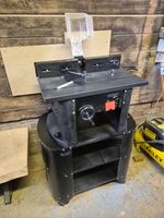Rutlands Router Table and stand. please read description 