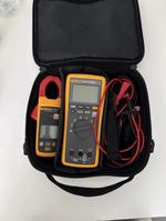 Fluke 3000 FC True RMS Multimeter Kit w/ a3000 FC AC Clamp, Leads, Case