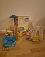 Vintage Barbie Cali Girl Hawaiian Hotel Resort, Furniture & Accessories Mattel